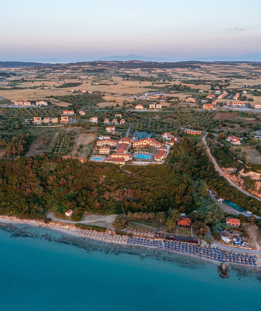 Blue Bay Halkidiki 38/49