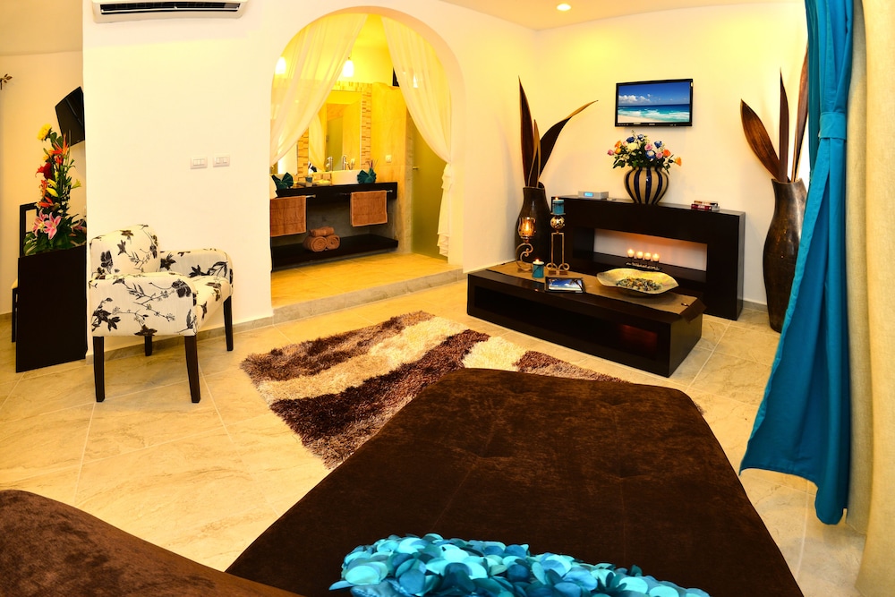 Posada Mariposa Boutique Hotel 50/71