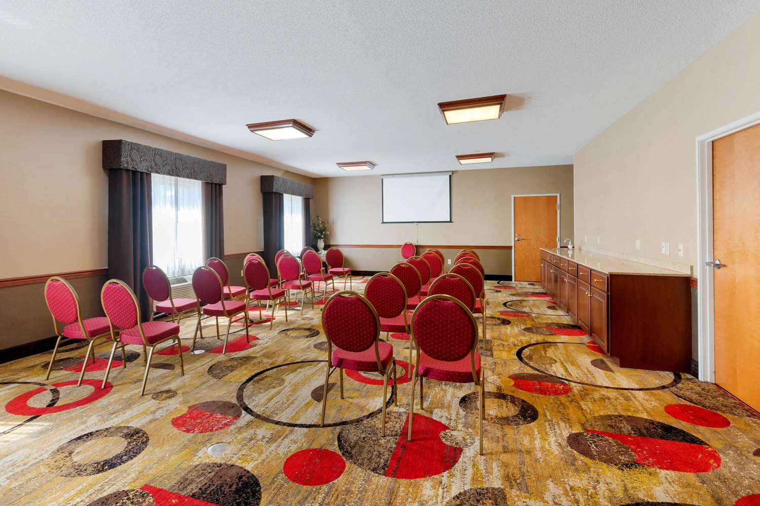 Comfort Suites Stevensville - St. Joseph 38/41