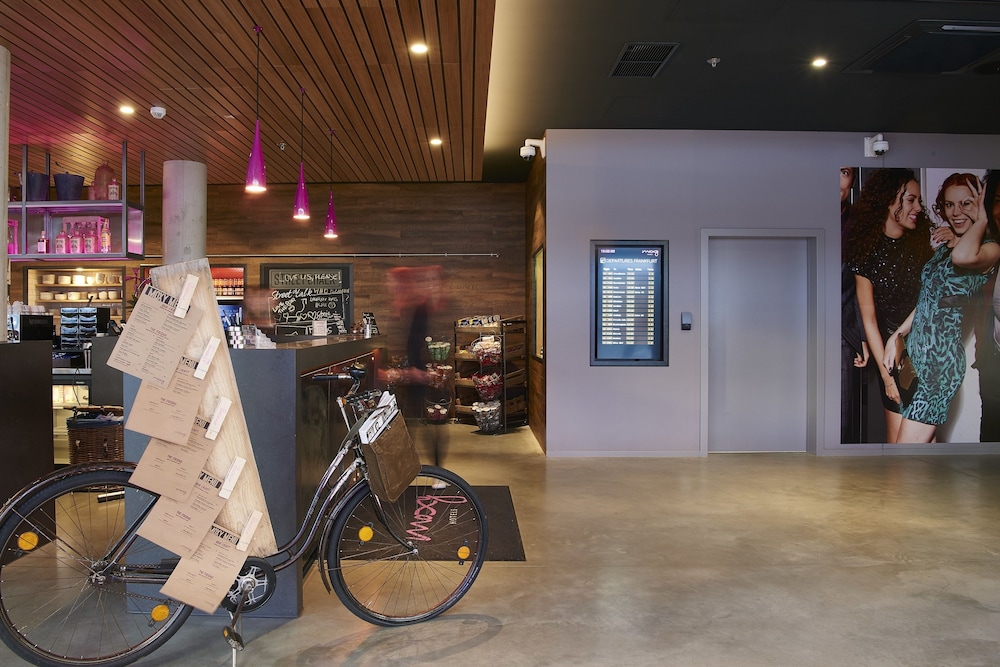 MOXY FRANKFURT AIRPORT 37/41