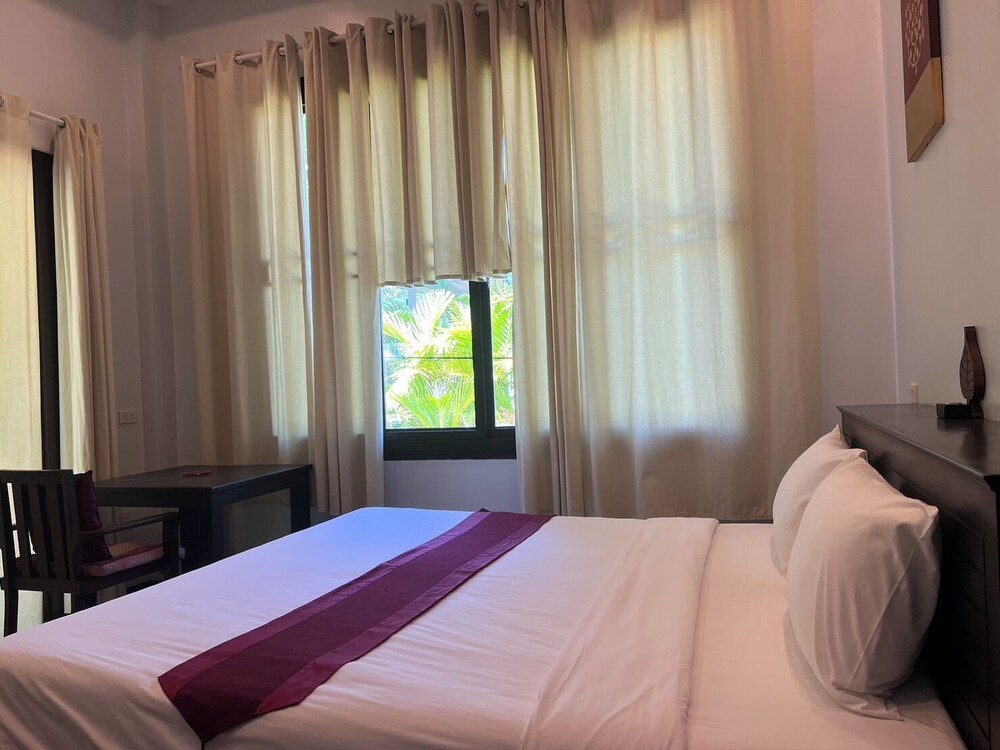 ThaiLife Wellness & Meditation Resort 30/80