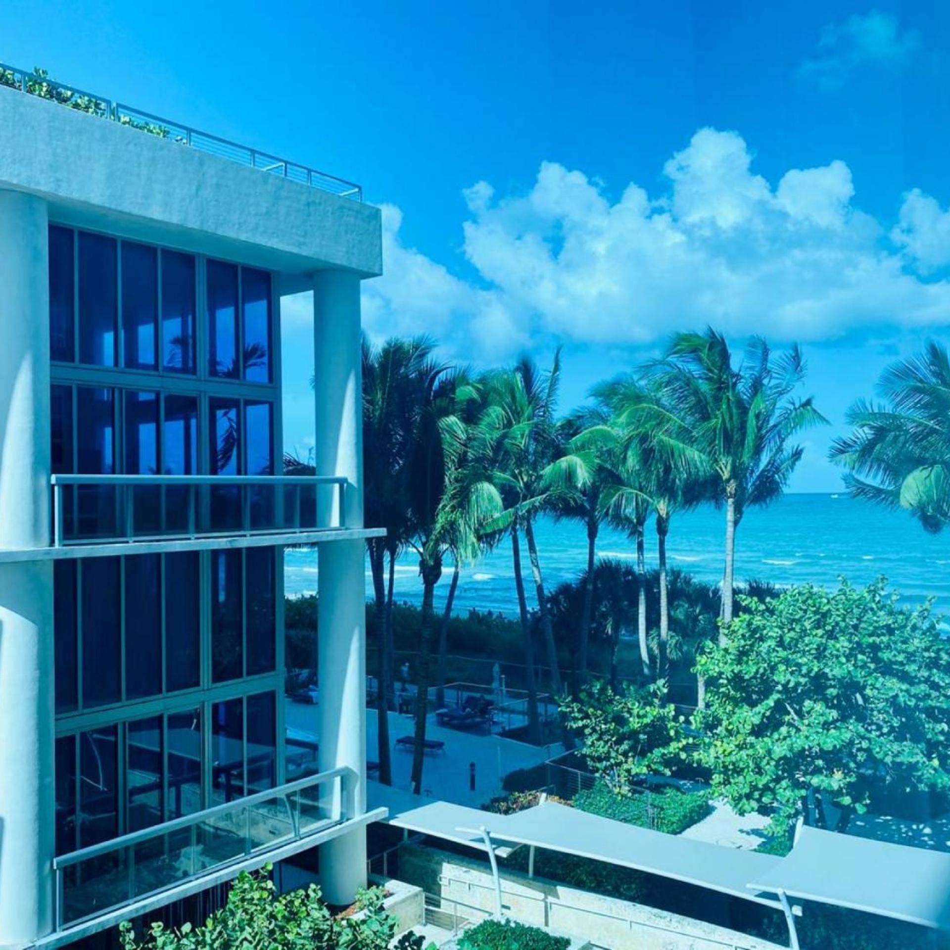 Carillon Miami Beach Private Luxury Suites 3/30