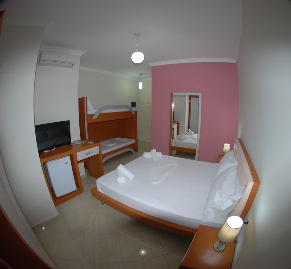 Divers Hotel 13/43