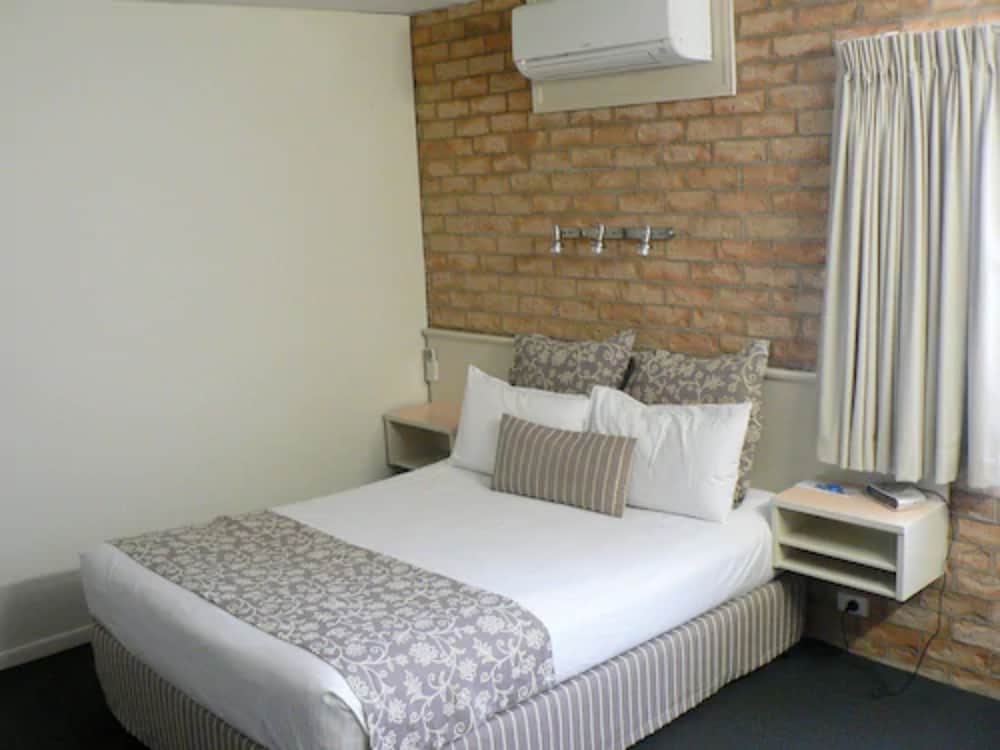 Quality Hotel Robertson Gardens 18/42