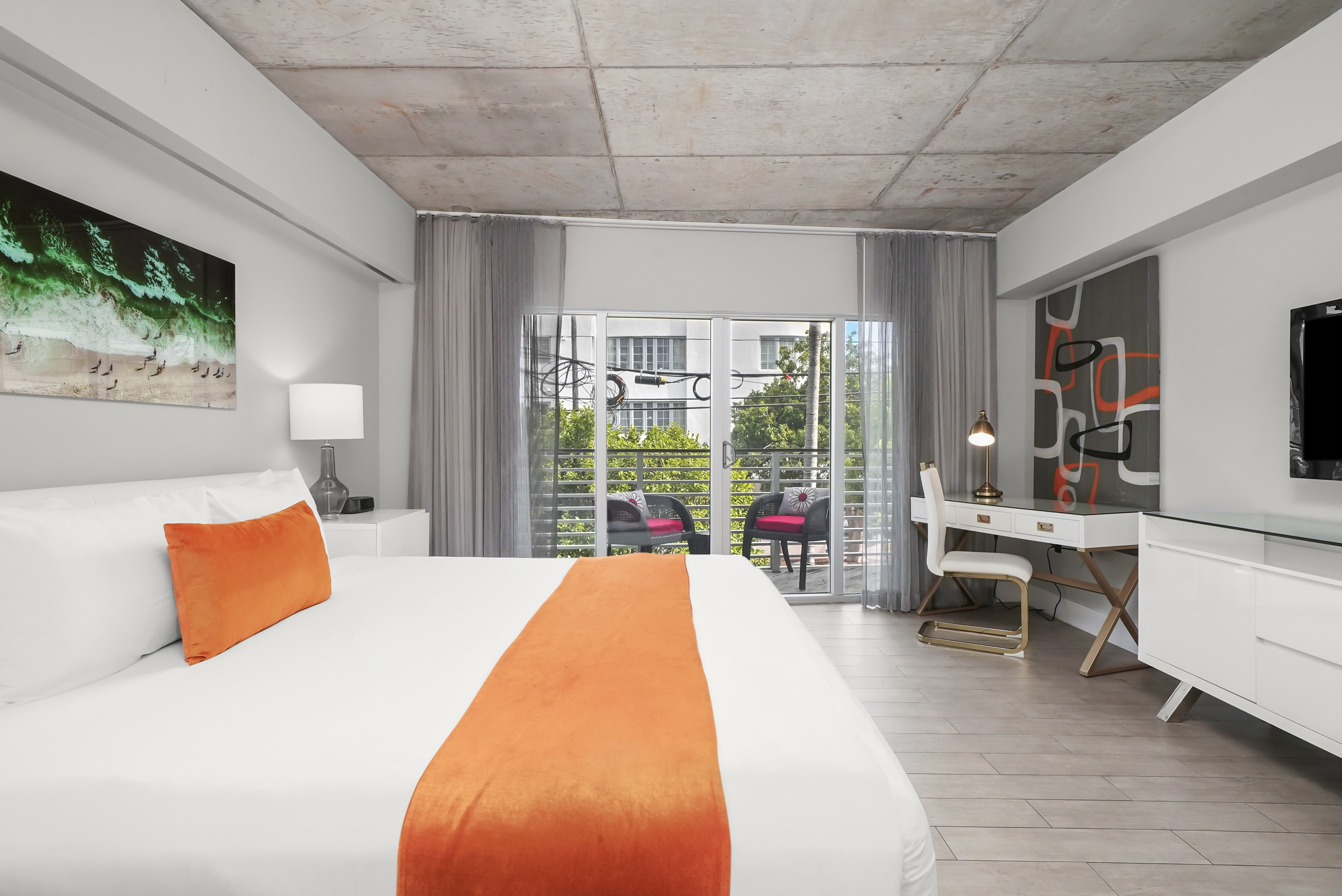 Room, King Bed, Balcony, Riviera Suites South Beach 3/10
