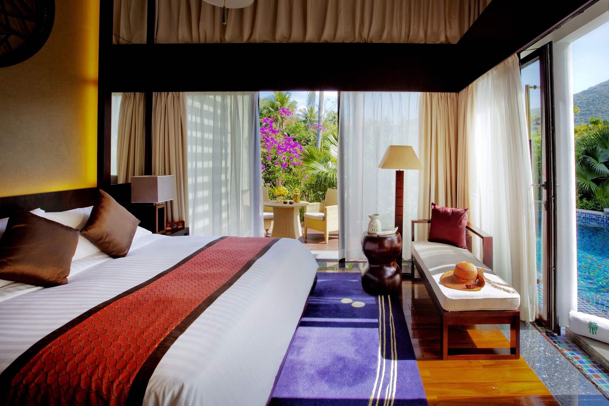Lagoon, Pool, Deluxe, Villa, King Bed