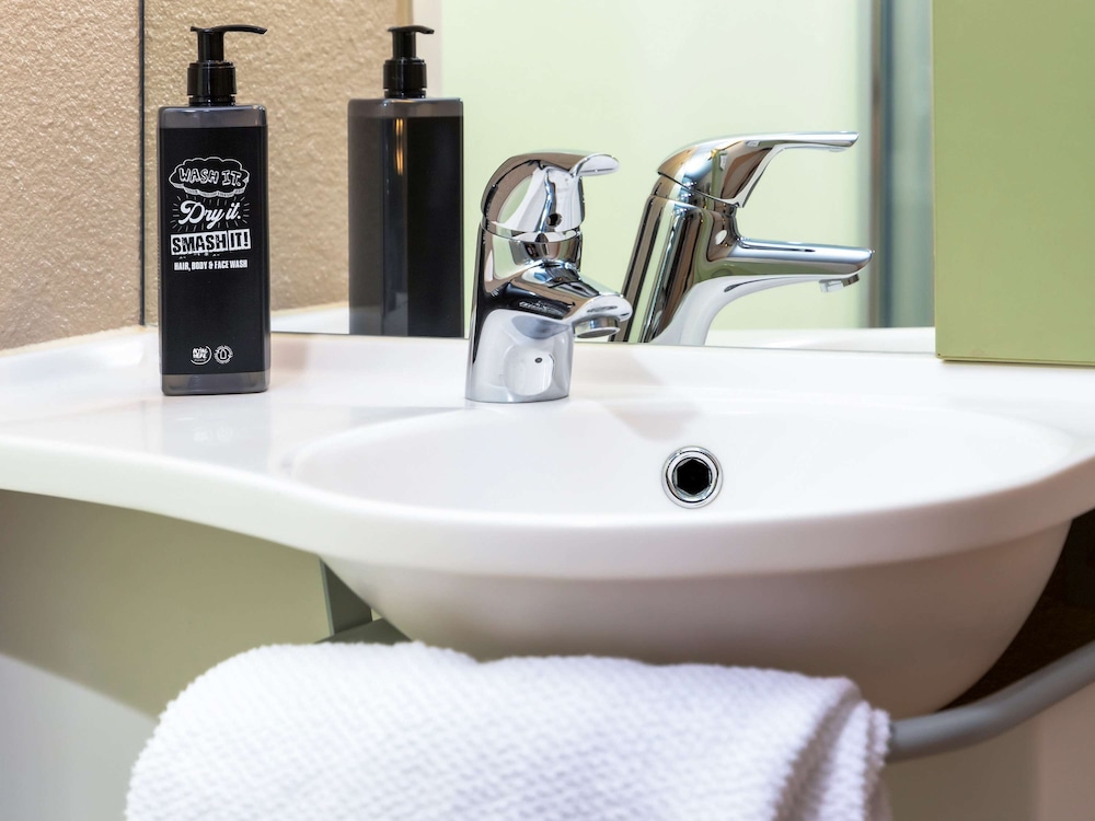 Ibis Budget Paris Porte De Vanves 42/61