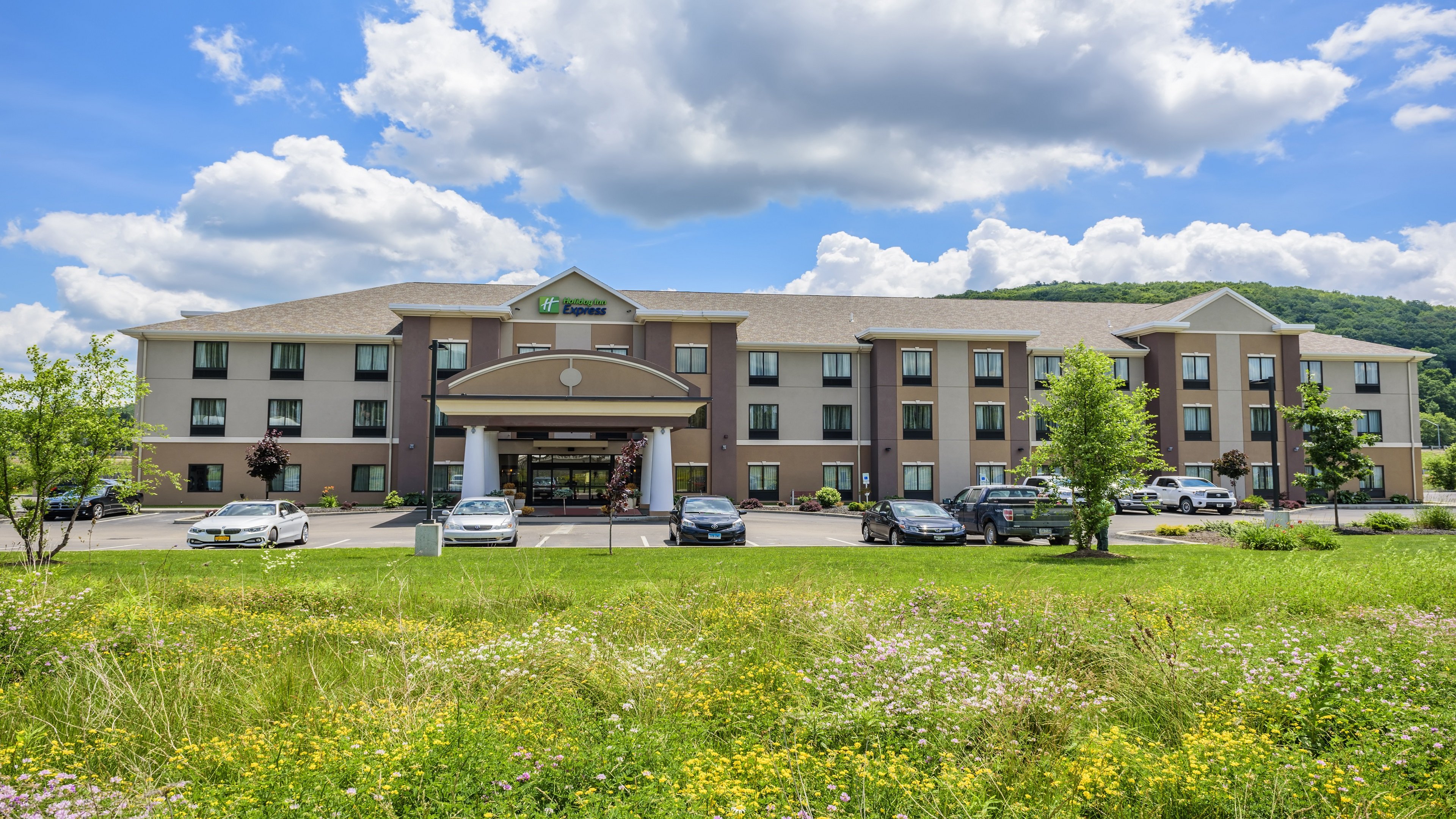 Holiday Inn Express Bradford 2/50