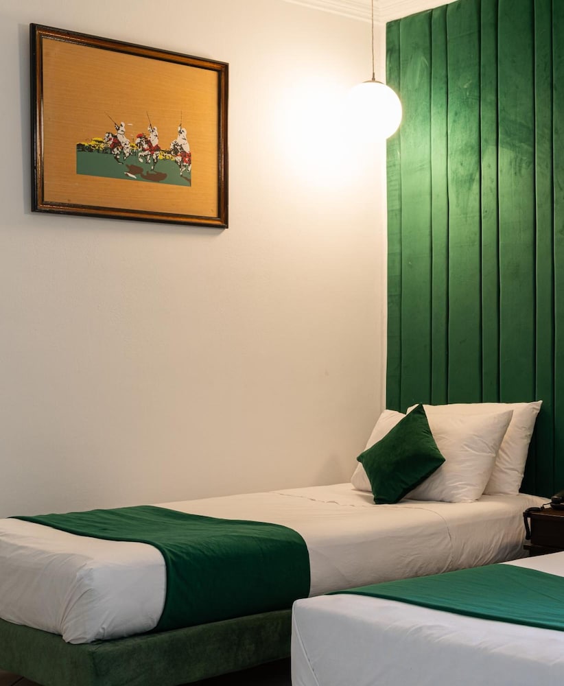 Hotel Majestic 38/54