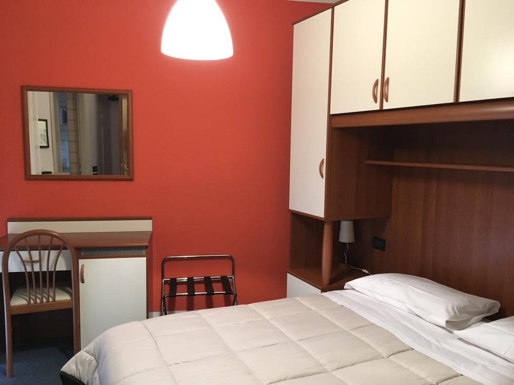 Hotel Cortina 20/44