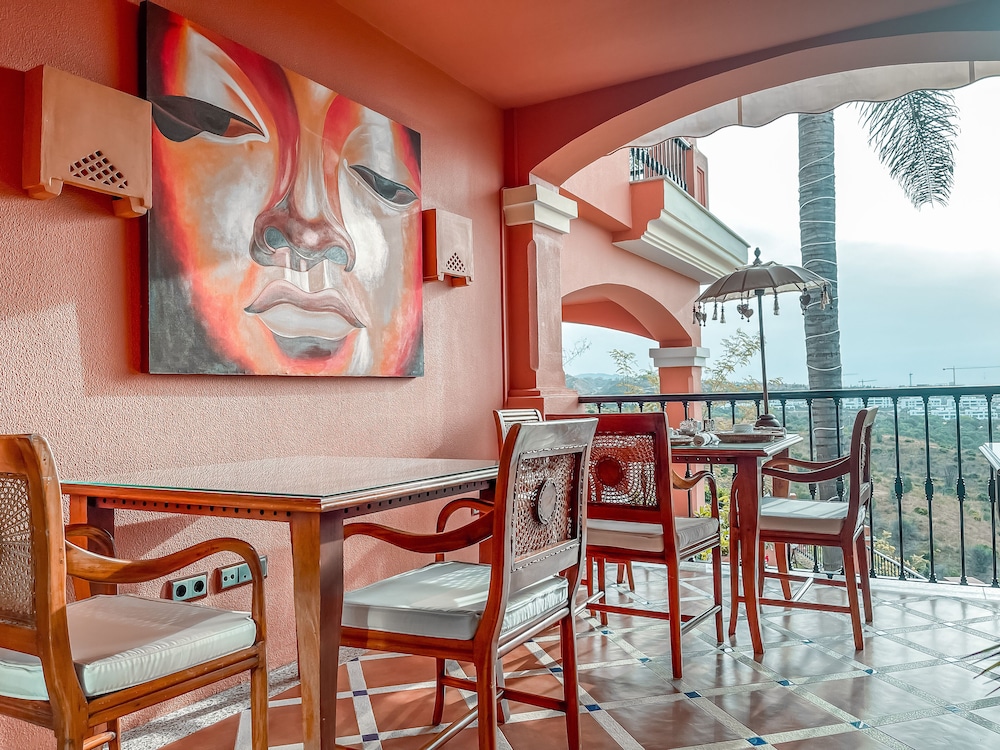 Boutique Hotel Marbella Heights 36/50
