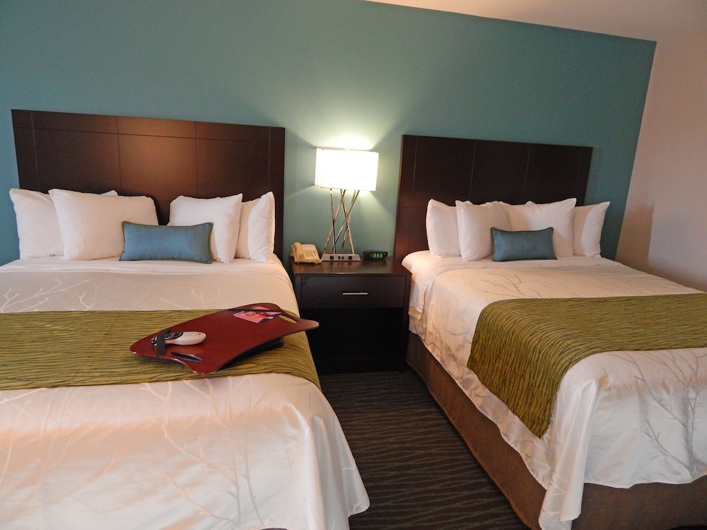 Ramada by Wyndham Burkburnett / Wichita Falls 23/65