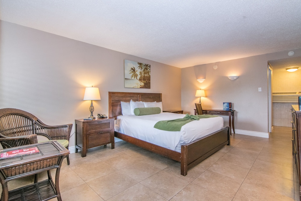 Tahitian Inn Spa 17/64