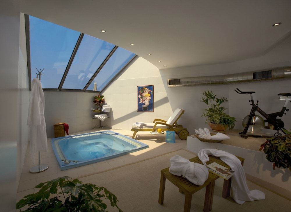 Albergo dell Agenzia 36/76