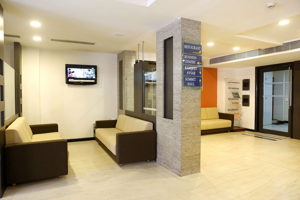 Click Hotel Yuvraj 29/46
