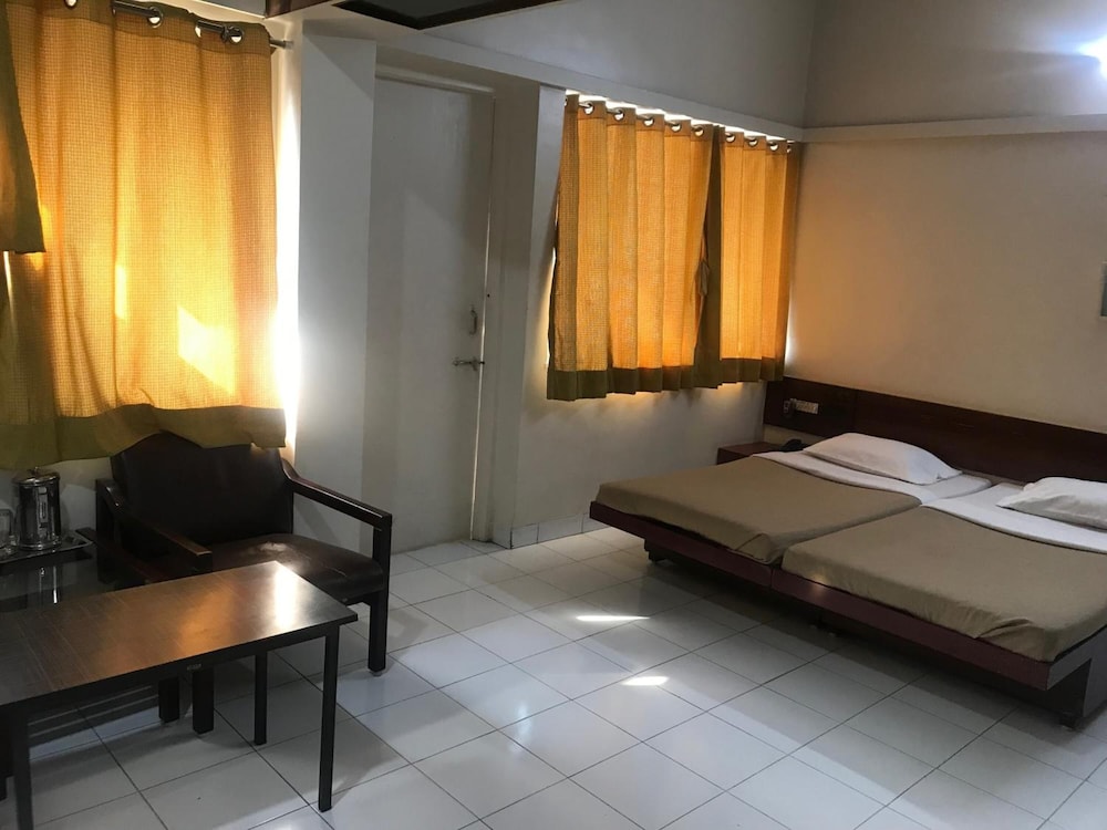 Maurya Residency 15/27