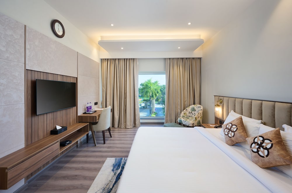 FLORA AIRPORT HOTEL 14/50