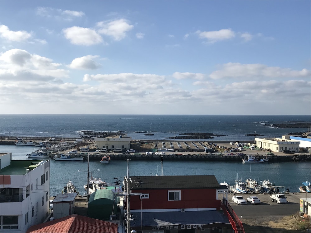 Jeju Moseulpo Hotel 47/54