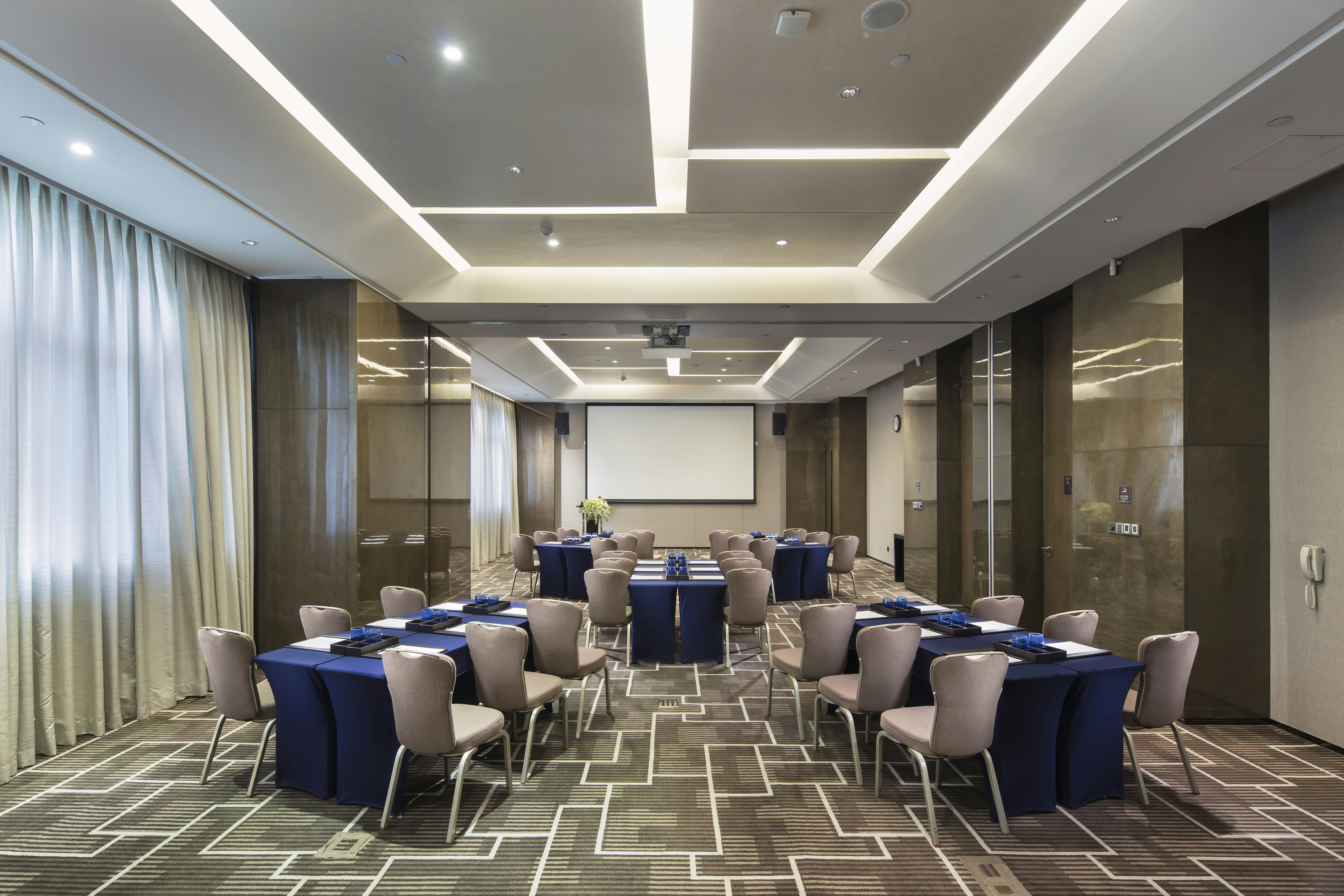 Hilton Guangzhou Tianhe 72/79