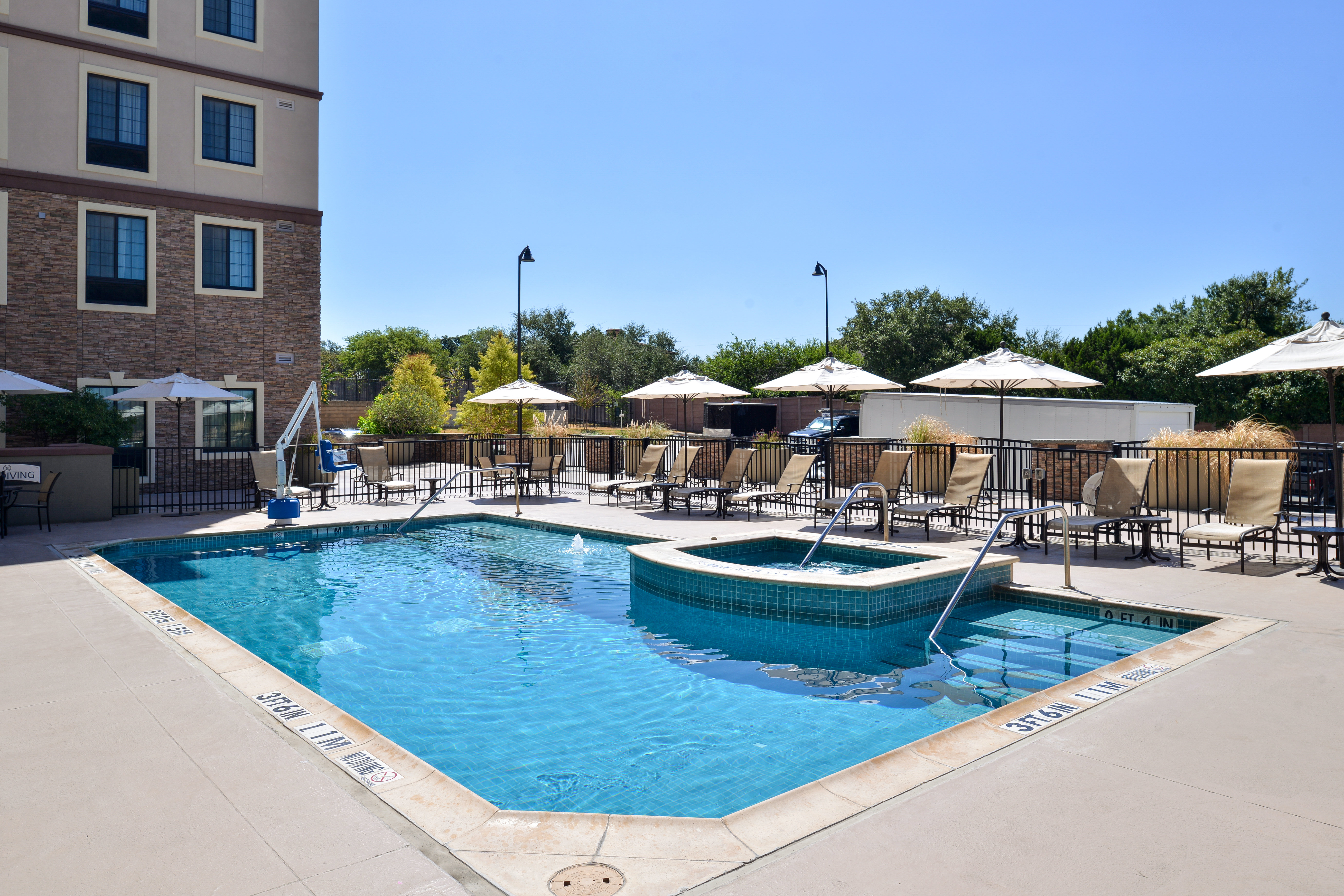 Staybridge Suites San Antonio - Stone Oak 4/40