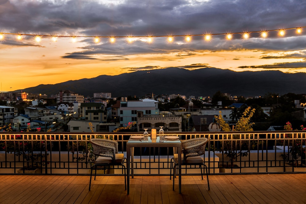 Glory Boutique Suites 41/50