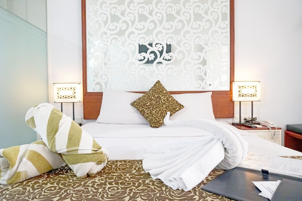 غرفة قياسية بسرير كوين، Samsara Inn 4/8