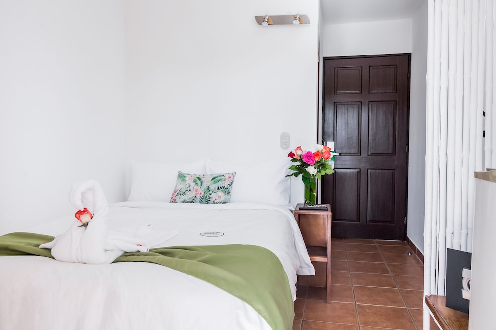 Hotel Coco Palms 13/76