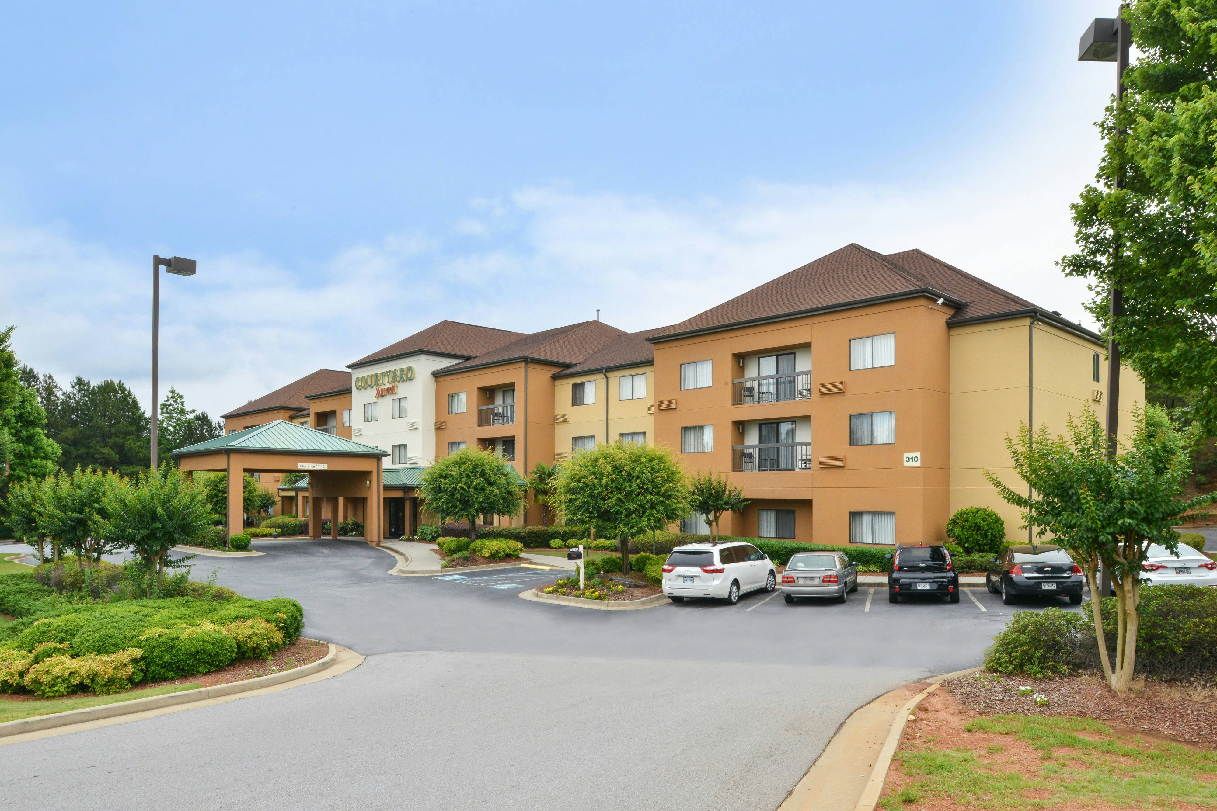 Courtyard Atlanta Suwanee 17/20
