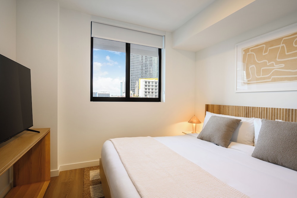 2 Bedrooms, Suite, 2 King Beds, Sofa, Balcony