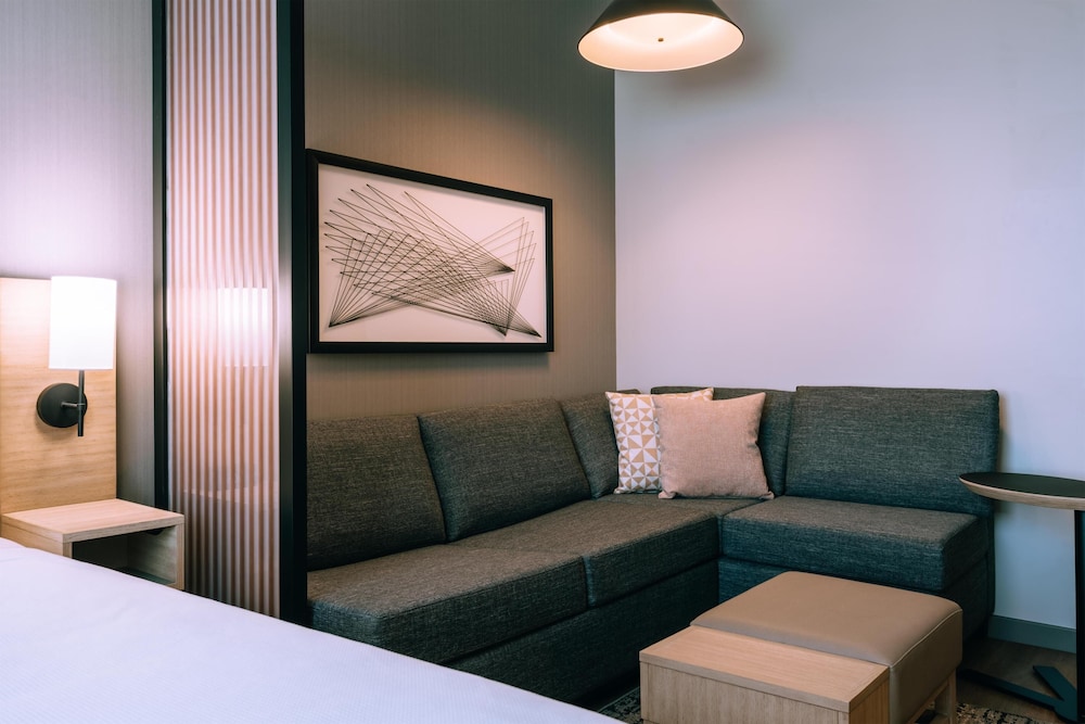 Hyatt House Ontario Airport 35/50