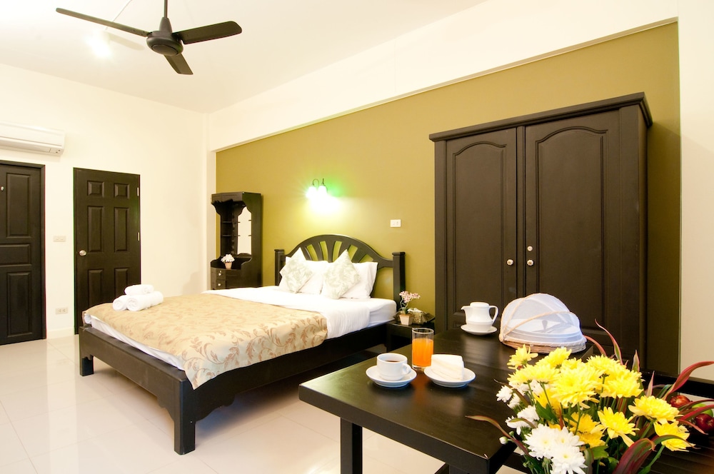 Ploen Pattaya Residence 12/31