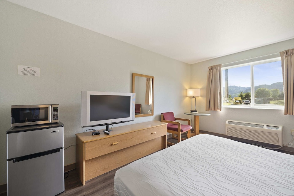 Econo Lodge 15/59