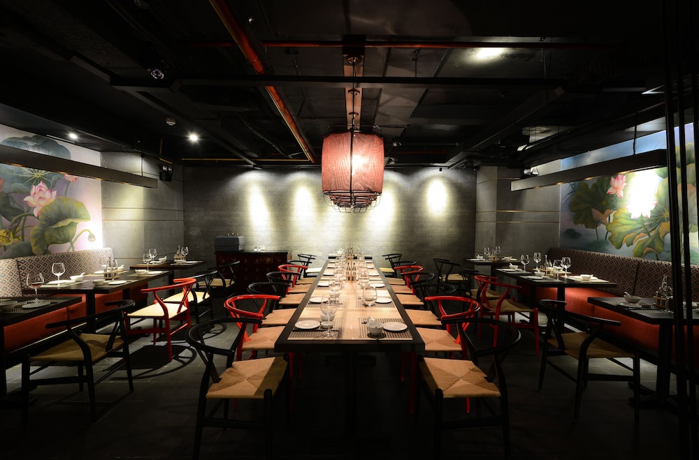 The Chi Boutique Hotel 52/66