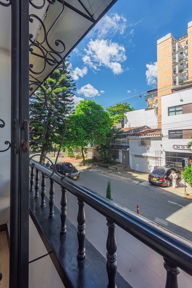Hotel Lares 70 5/48