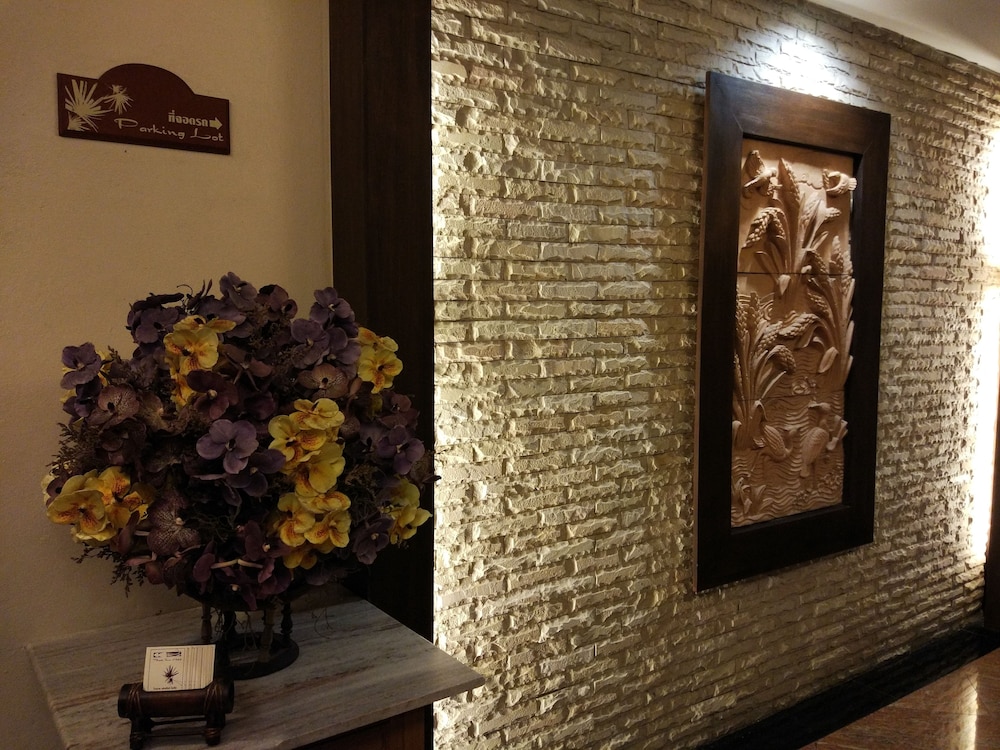 Fresh Inn Hotel 34/64