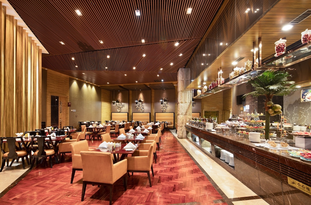 L Gem Hotel 39/50