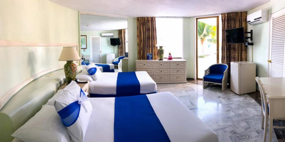 Acapulco Malibu 31/49
