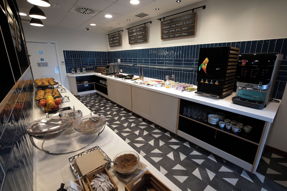 Travelodge Madrid Metropolitano 10/63