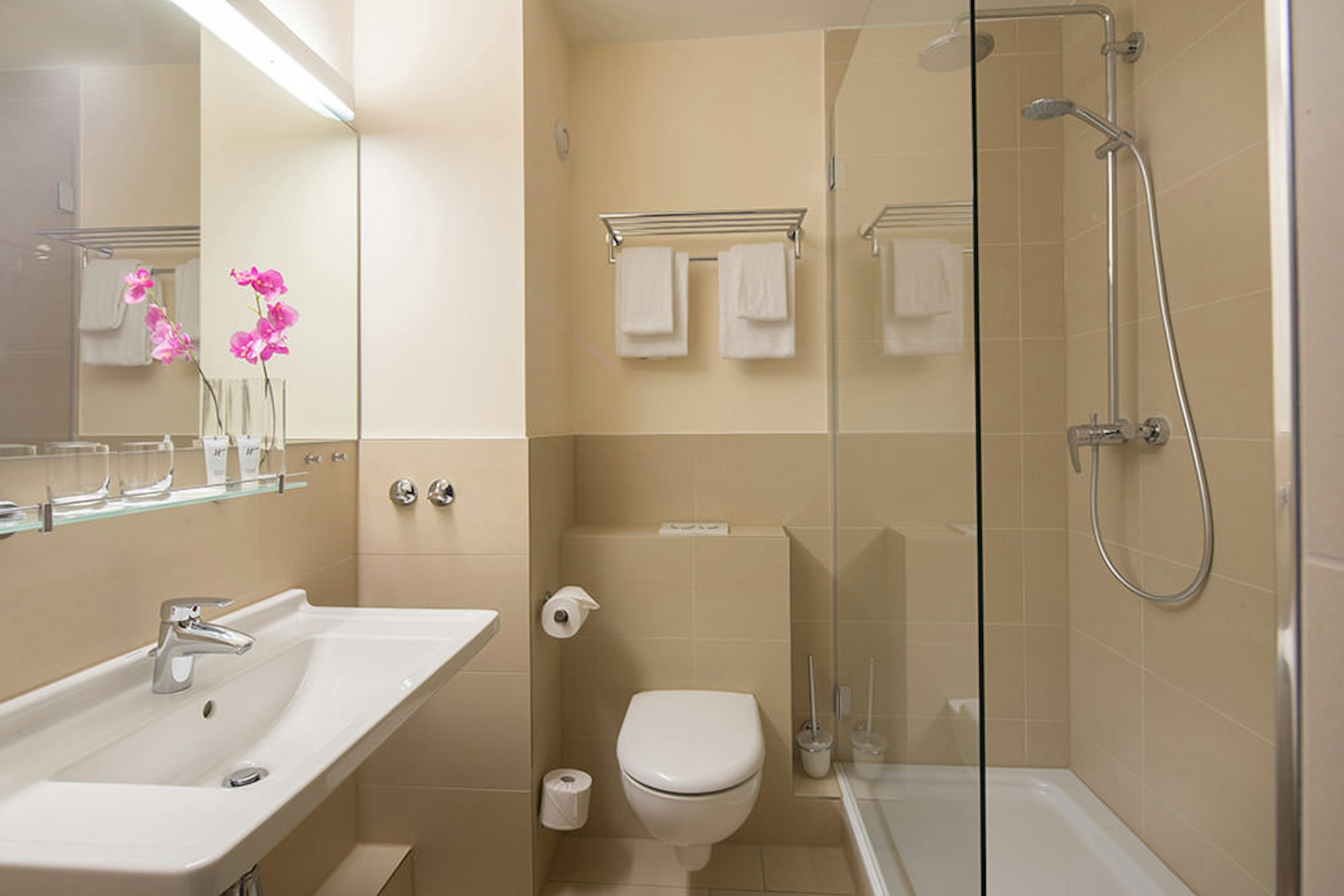 Room in B&B - Studio for 2 People in Hamburg Mitte, Cozy and Modern 53/57