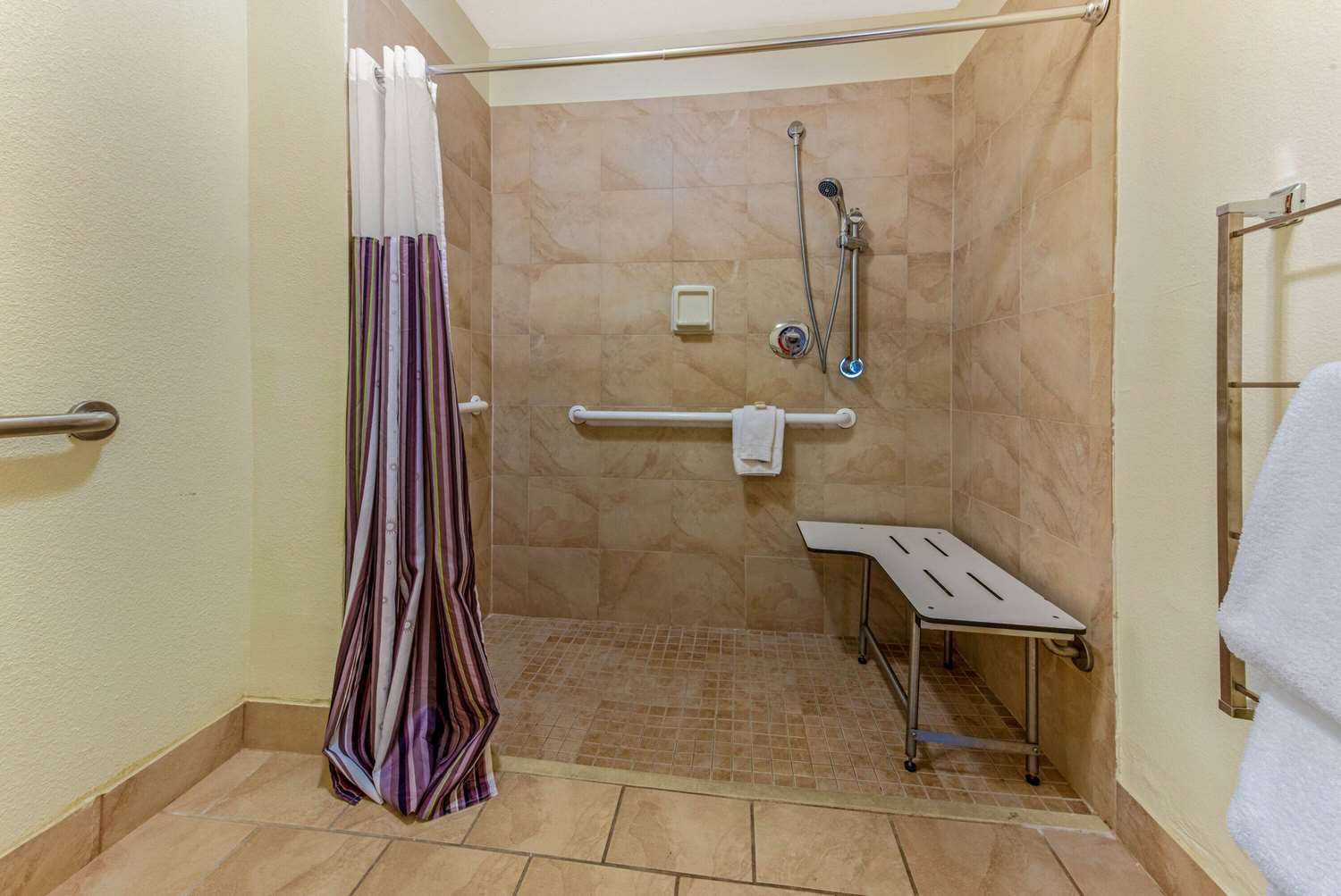 La Quinta Inn And Suites By Wyndham Tampa Brandon West 53/53