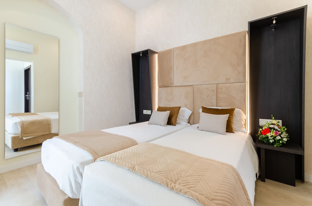 Hotel Duas Nacoes 10/63