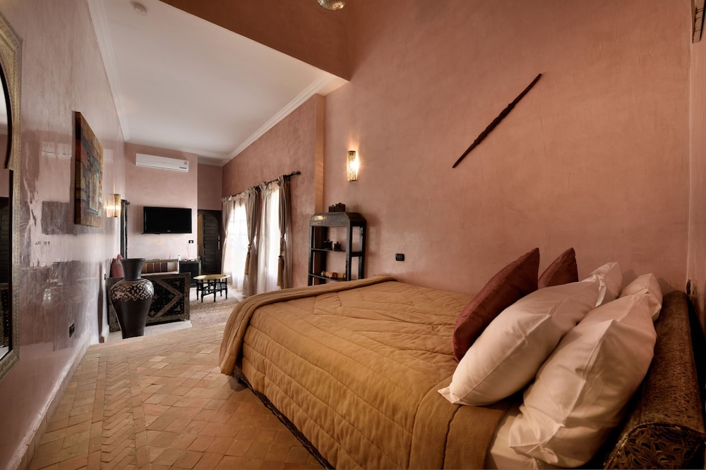Riad Les Ammonites 16/63