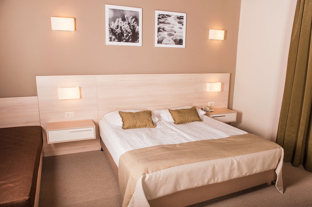 Hotel Zagreb - Health & Beauty 16/76