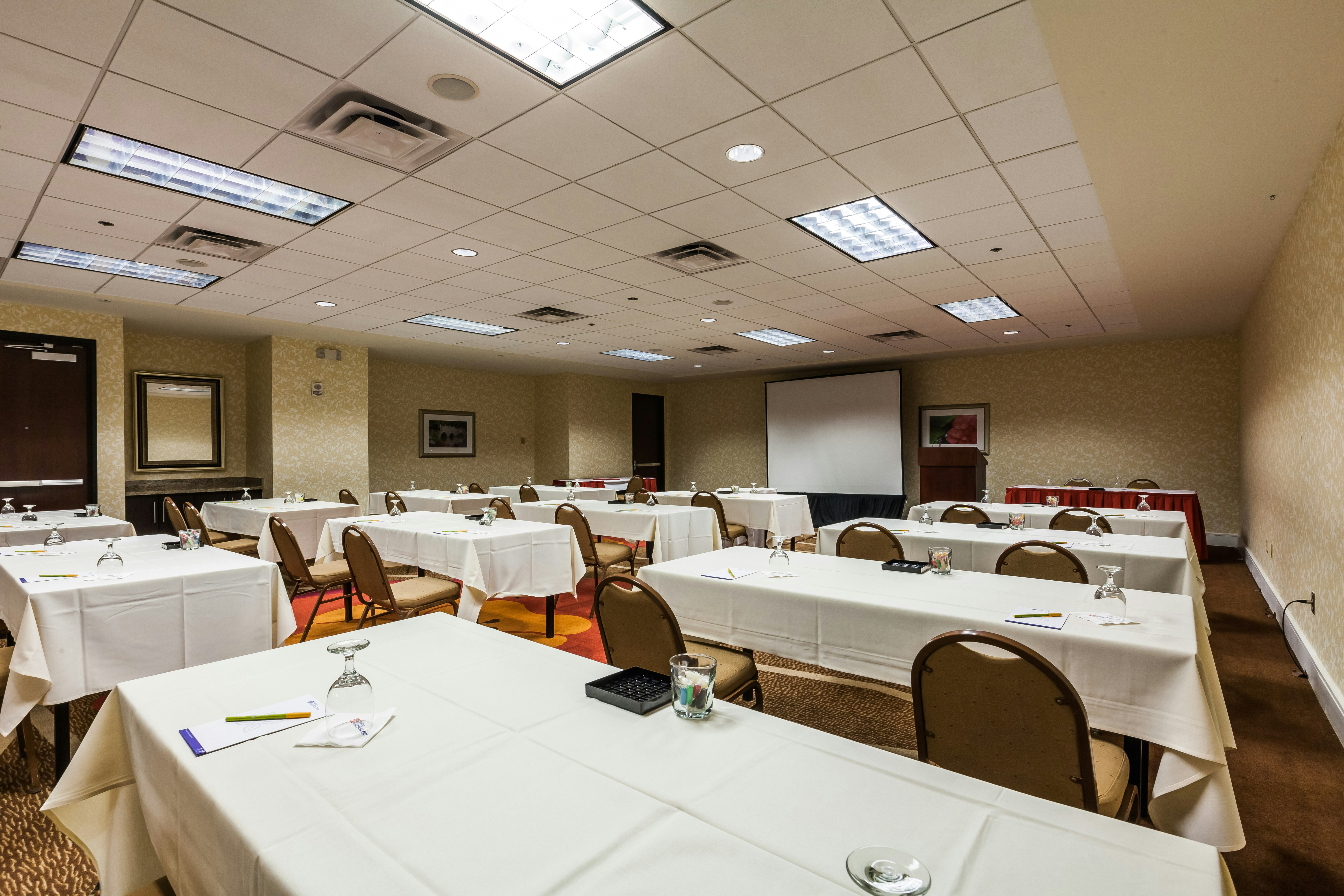 DoubleTree by Hilton Phoenix Midtown 39/50