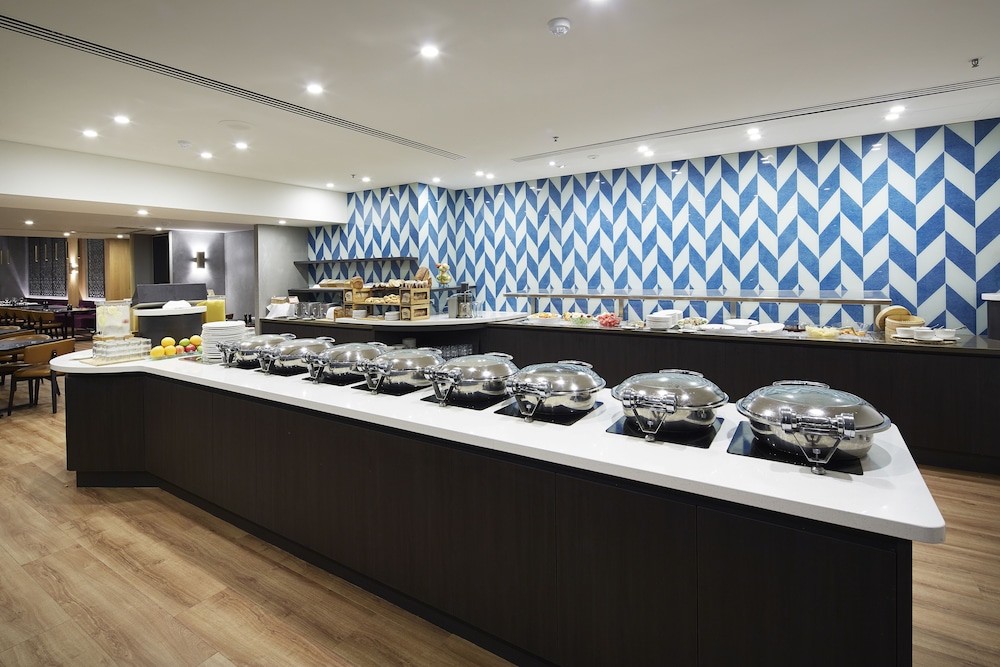 Mercure Perth 9/72