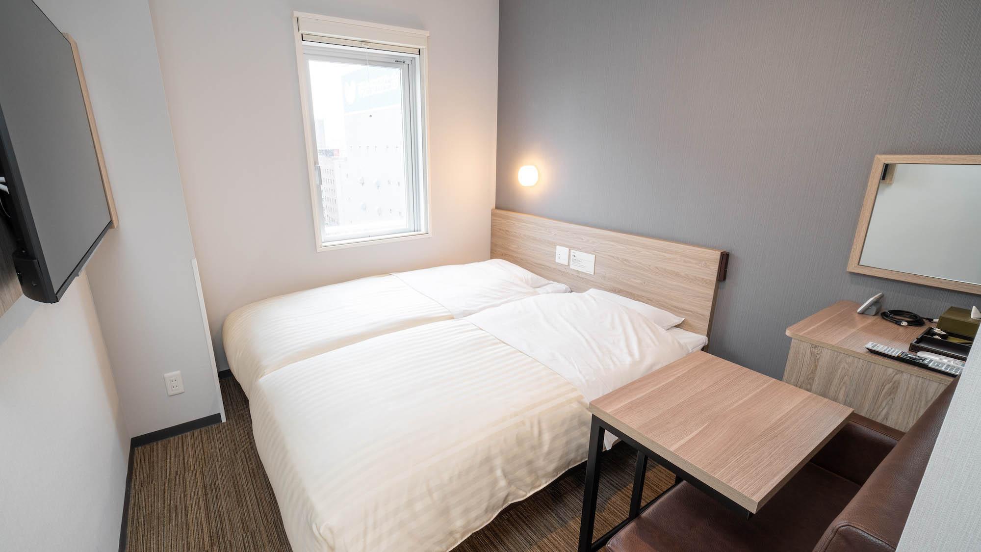 Compact, Standard, Twin Beds