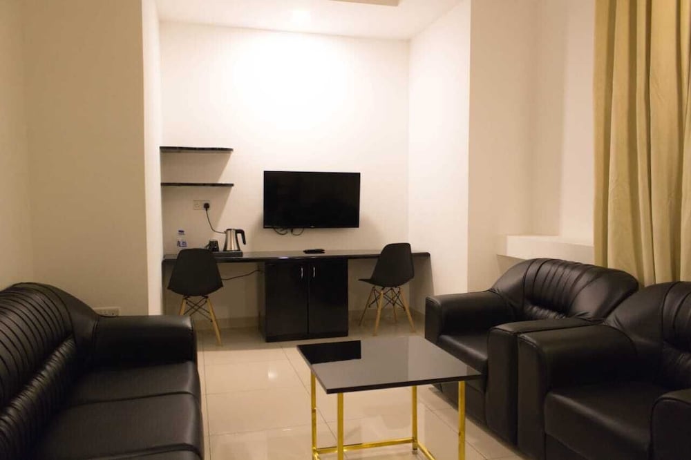 Parkside Plaza Hotel 20/32