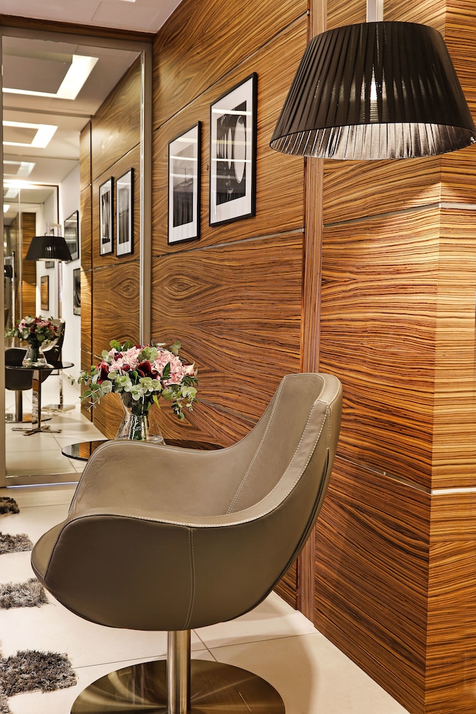 Warwick Stone 55 Hotel Beirut 29/41