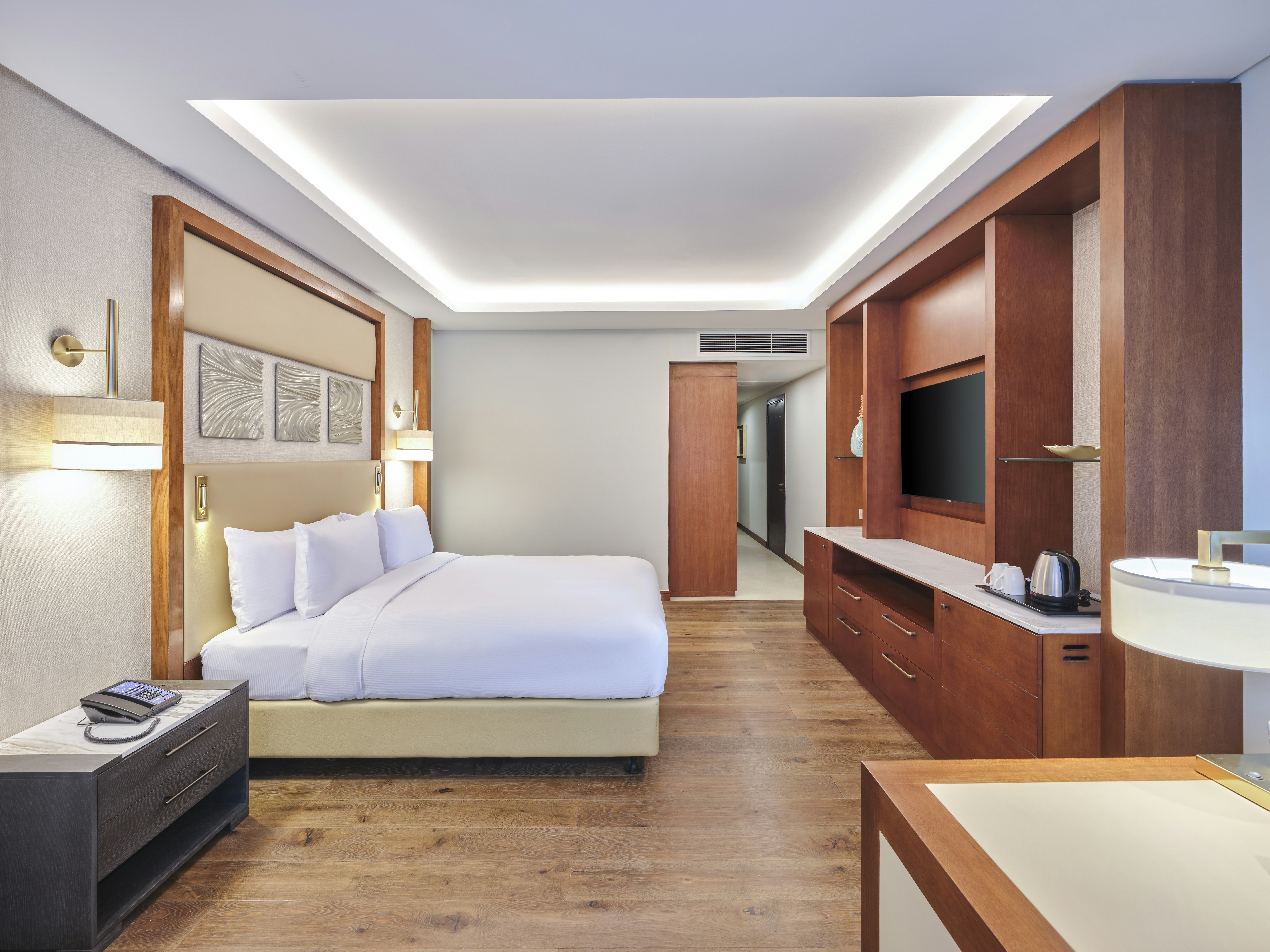 ROOM, KING BED, ACCESSIBLE