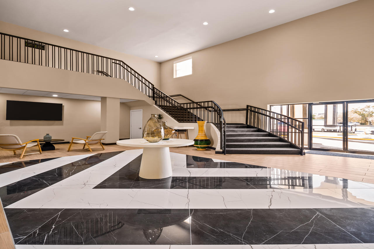 B&B HOTEL Jacksonville Airport 74/91